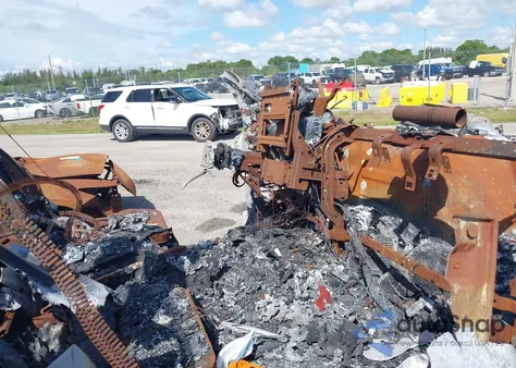 2022 Ford F-250 Lariat z USA, uszkodzony, nr VIN 1FT7W2BT2NEE76745